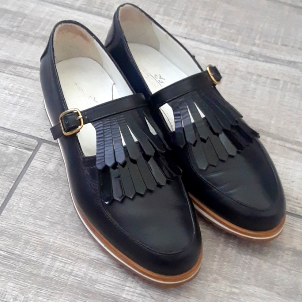 GOLF..WALTER GENUIN LADIES SHOES..37